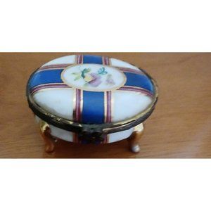 Vintage Porcelain Art Trinket Pill Box Hand Painted Small 2" Marked